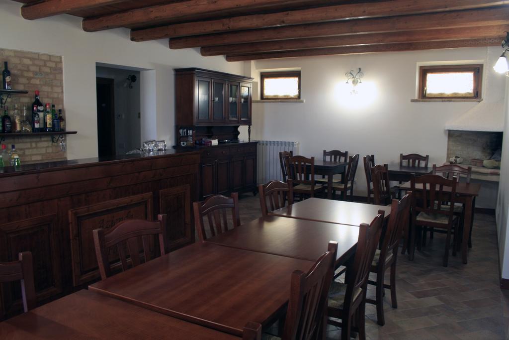 Agriturismo Fara Hotel Montegiorgio Ngoại thất bức ảnh